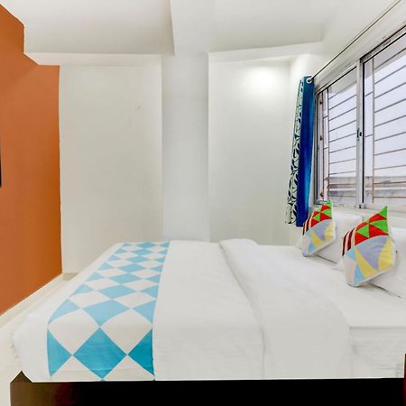 OYO Flagship 74641 Delightful Stay Em Byepass Calcutta Eksteriør billede