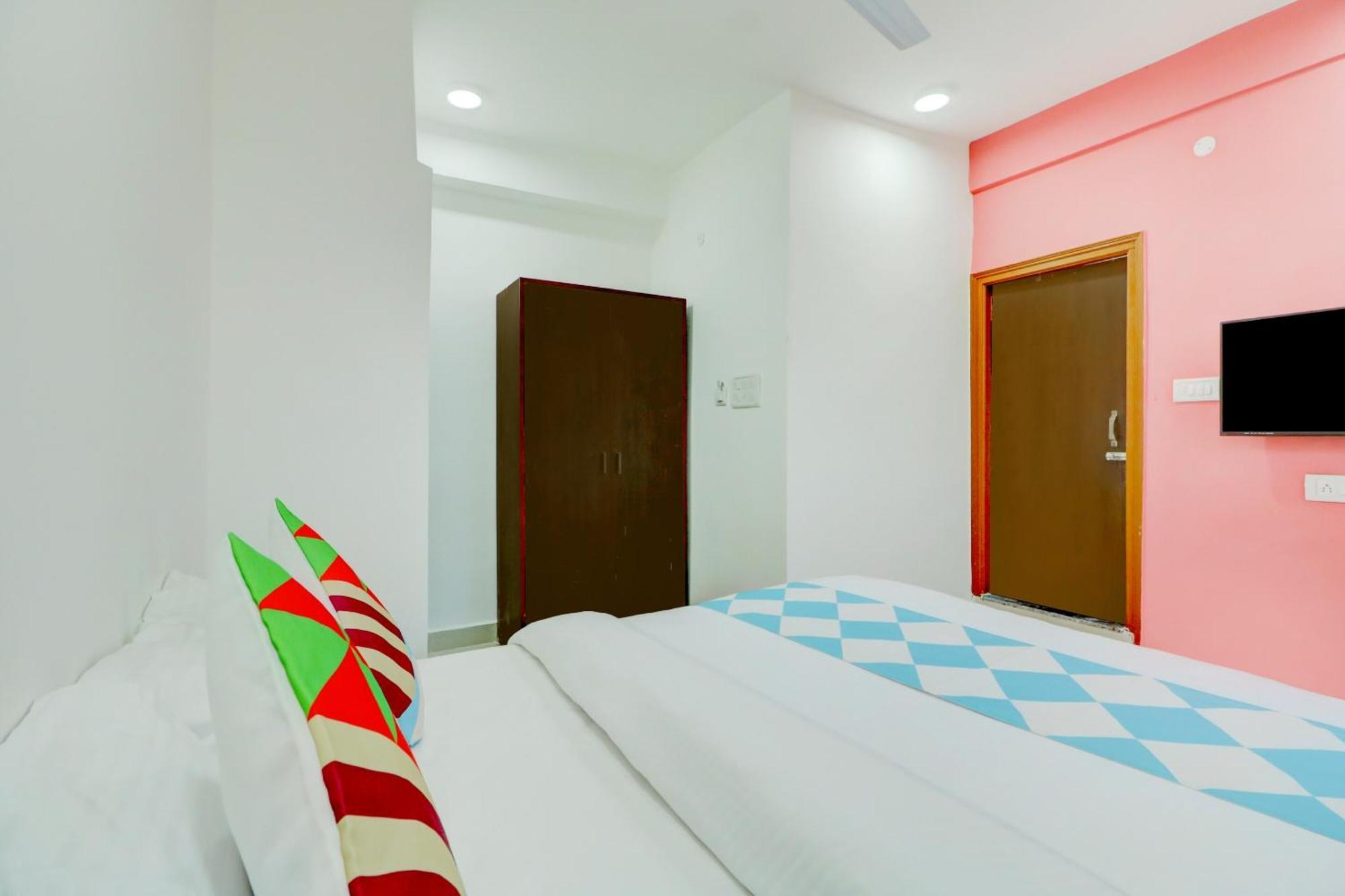 OYO Flagship 74641 Delightful Stay Em Byepass Calcutta Eksteriør billede