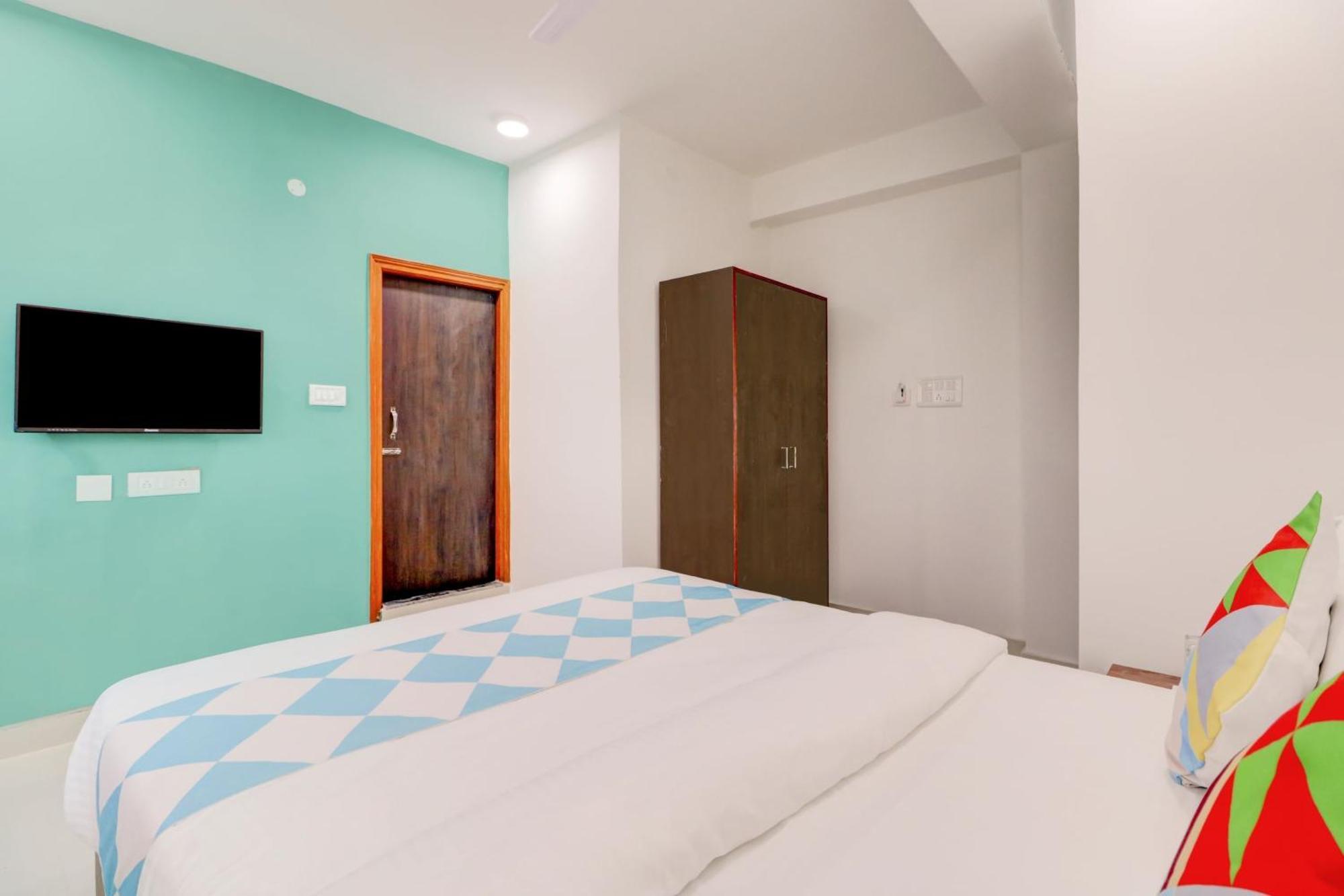 OYO Flagship 74641 Delightful Stay Em Byepass Calcutta Eksteriør billede